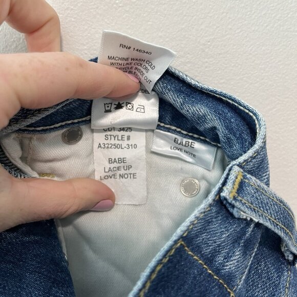 AMO Babe Lace Up Straight Leg Jeans‎ in Love Note Size 25 - Picture 6 of 9